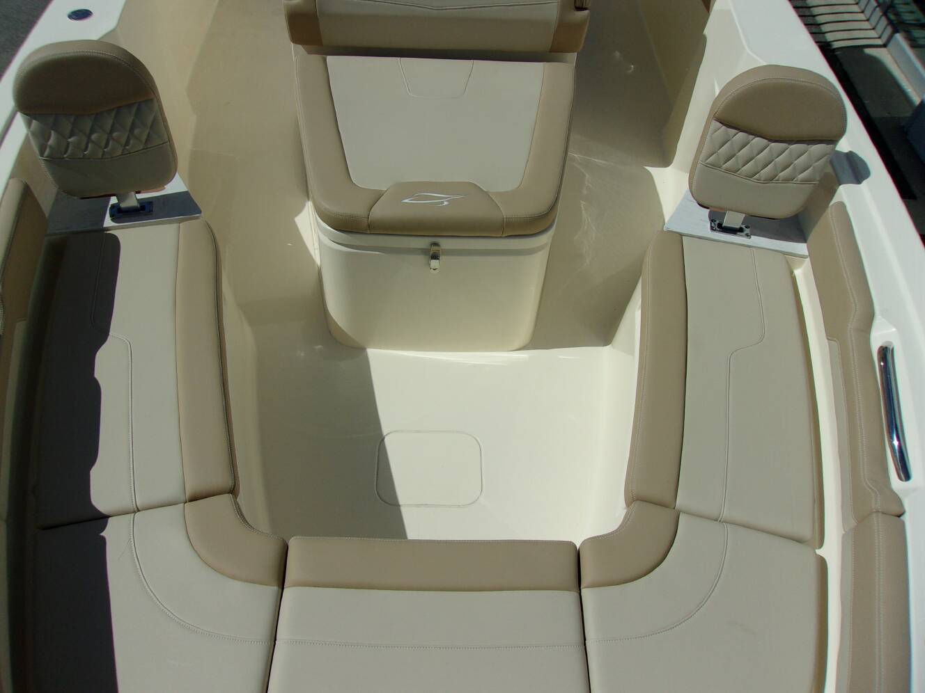 A photo of this 2025 Scout Boat Company 261 XSS
