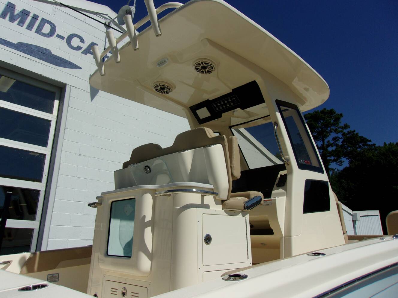 A photo of this 2025 Scout Boat Company 261 XSS