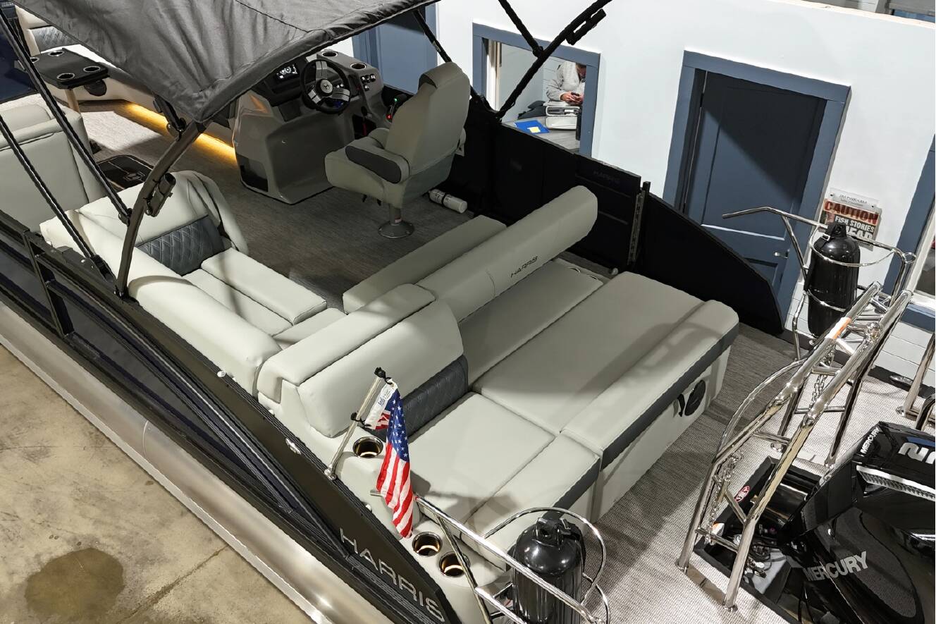 A photo of this 2026 Harris Cruiser 250
