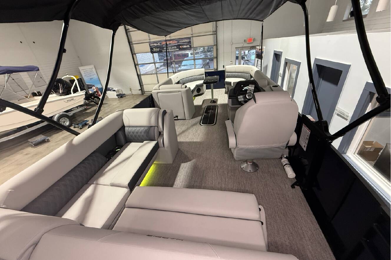 A photo of this 2026 Harris Cruiser 250