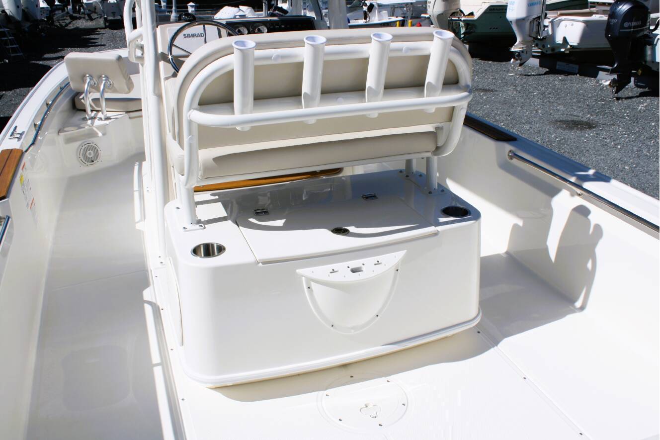 A photo of this 2026 Boston Whaler 210 Montauk
