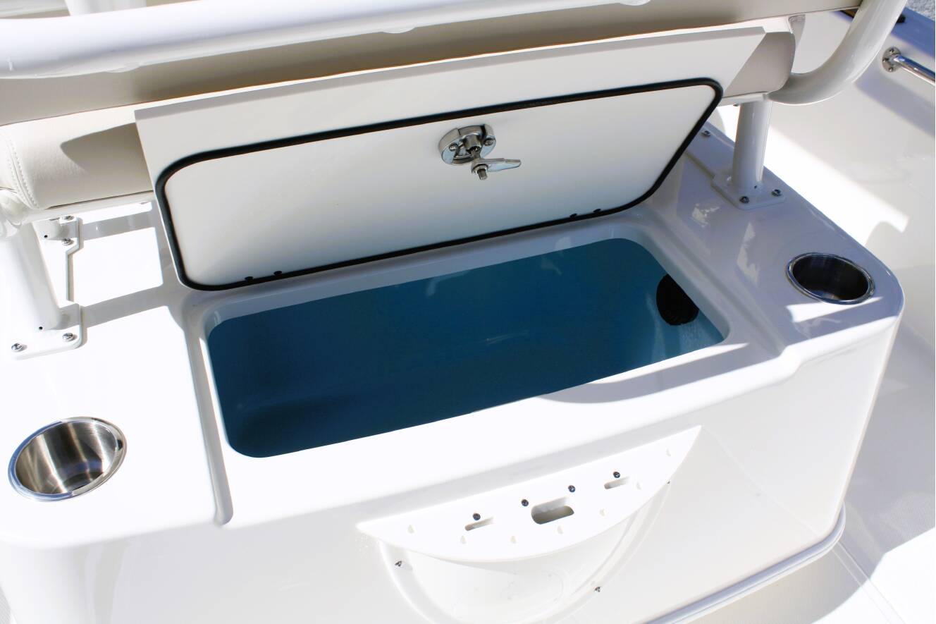 A photo of this 2026 Boston Whaler 210 Montauk