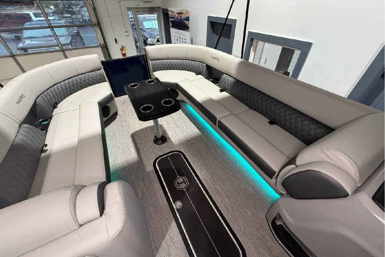 A photo of this 2026 Harris Cruiser 250