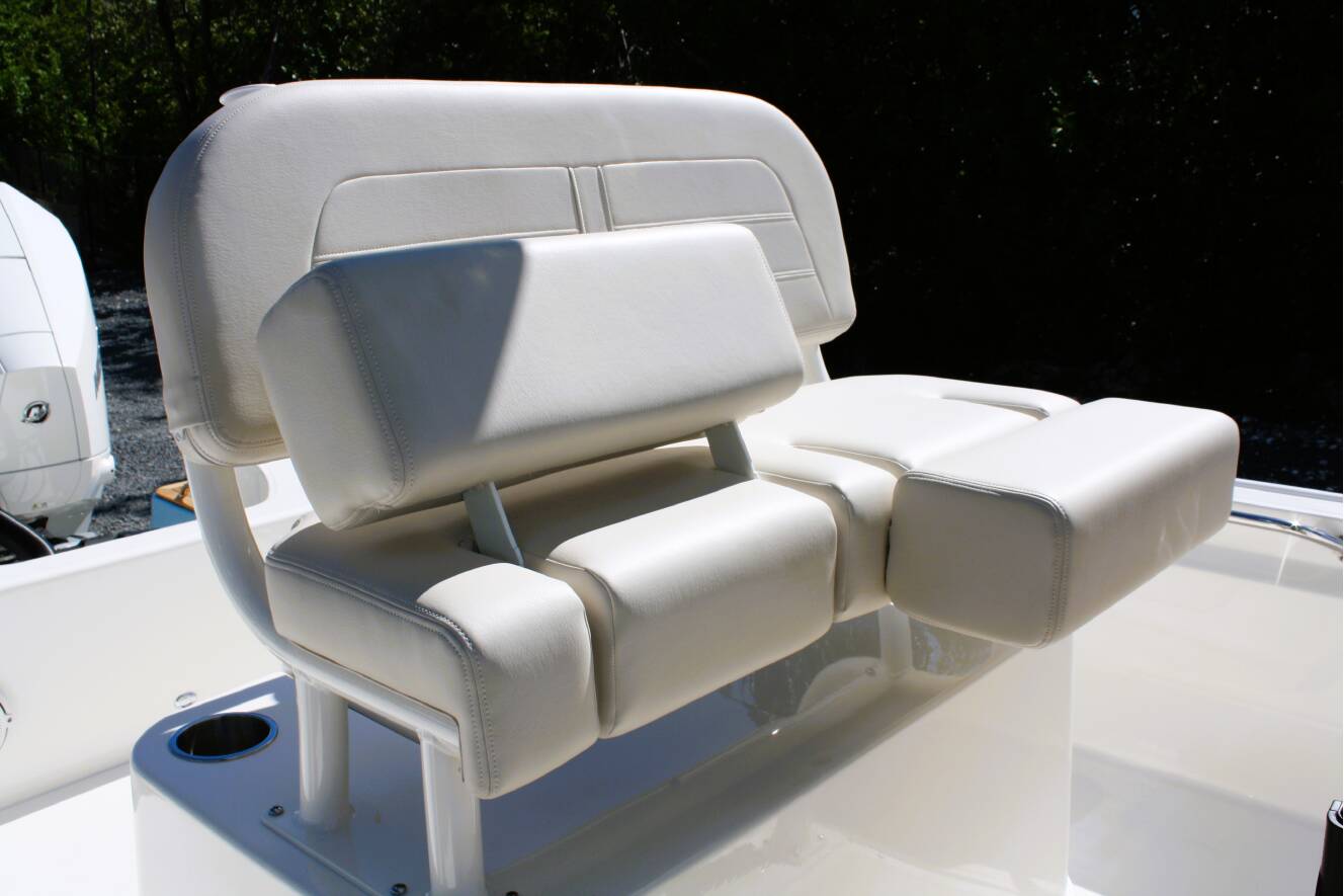 A photo of this 2026 Boston Whaler 210 Montauk