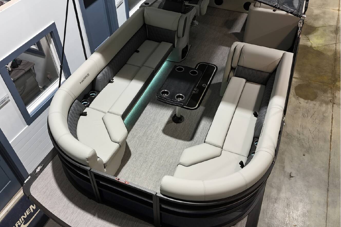 A photo of this 2026 Harris Cruiser 250