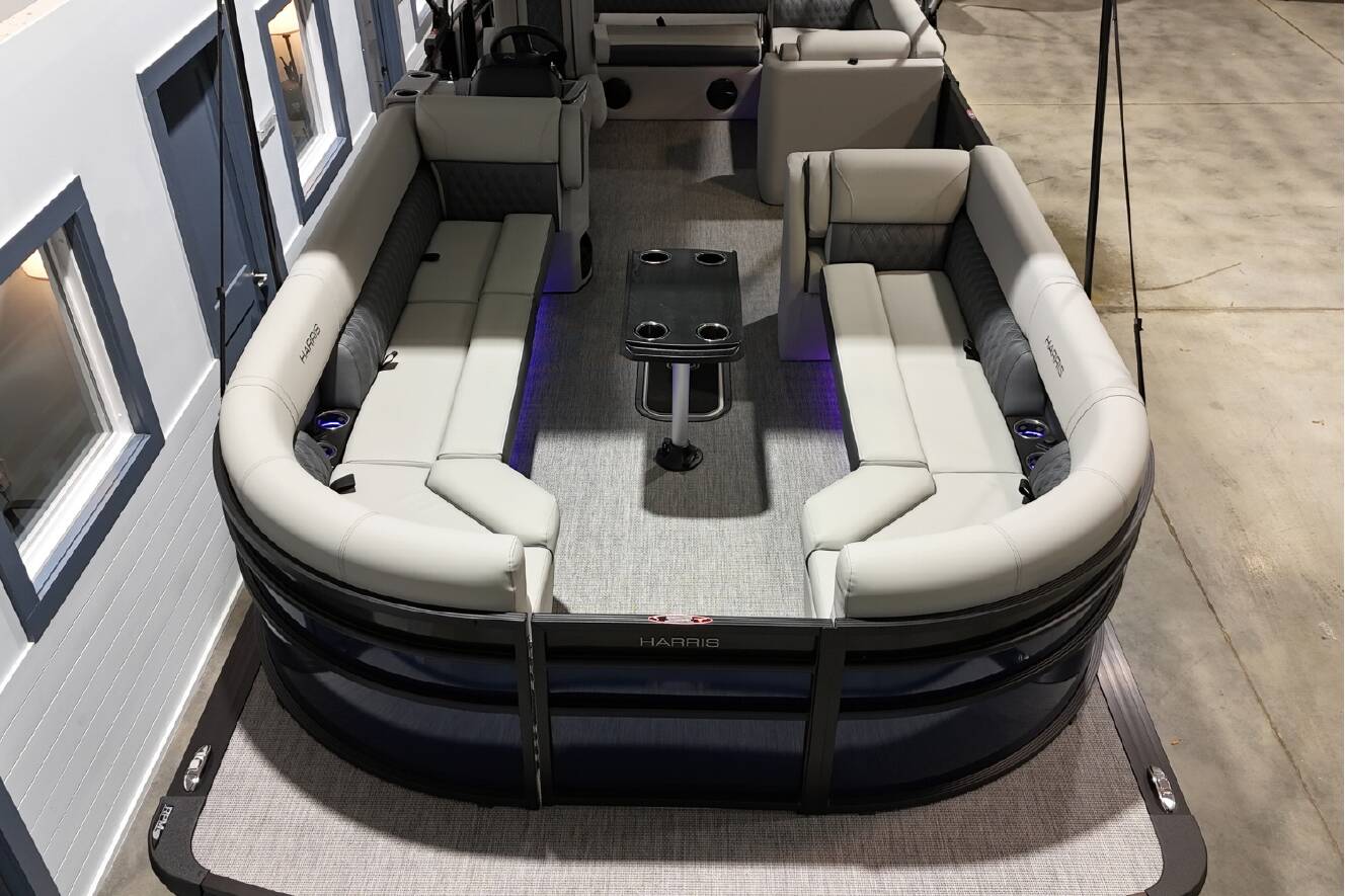 A photo of this 2026 Harris Cruiser 250