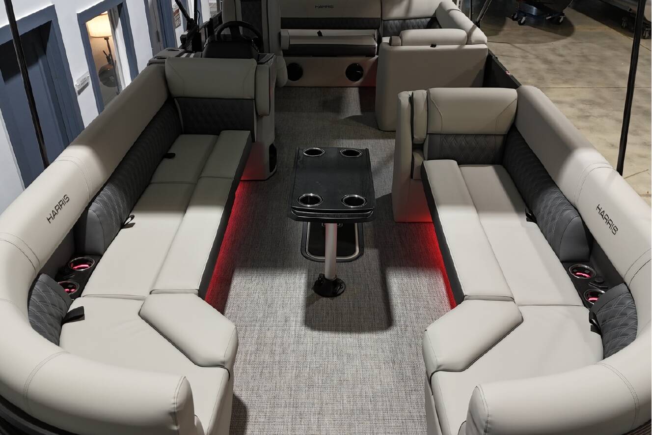 A photo of this 2026 Harris Cruiser 250