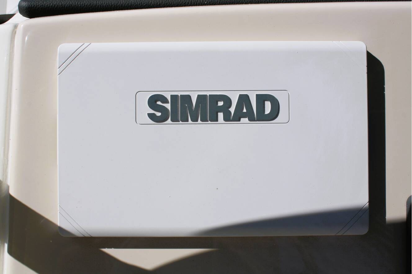 A photo of this 2026 Boston Whaler 210 Montauk