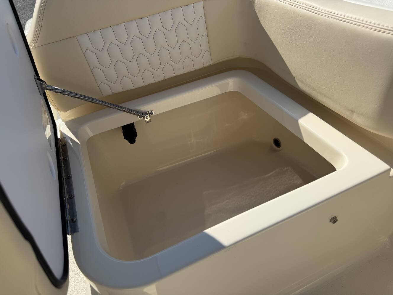A photo of this 2026 Scout 188 Sportfish