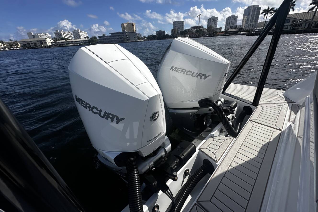 A photo of this 2026 Cruisers Yachts 38 VTR