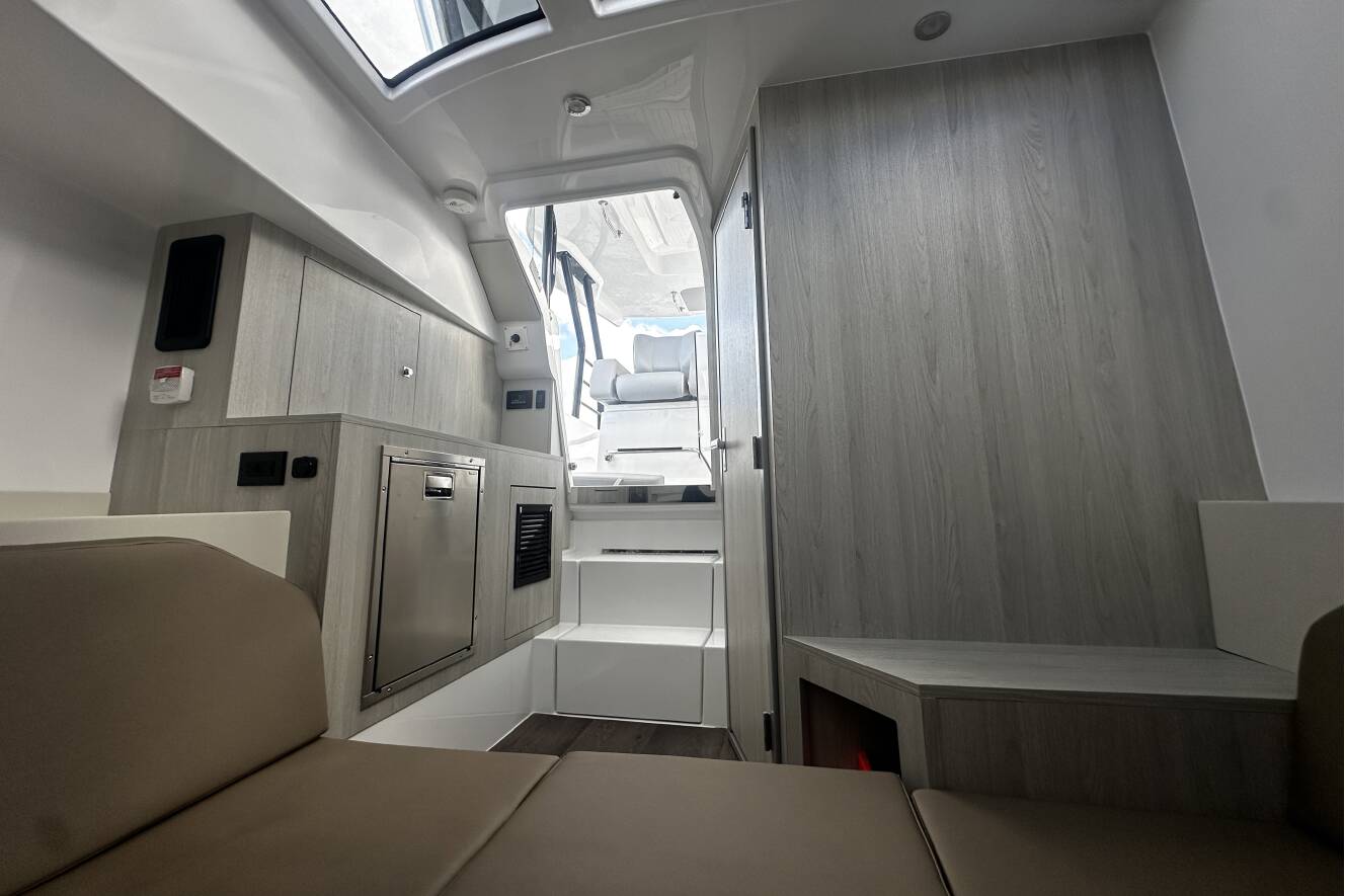 A photo of this 2026 Cruisers Yachts 38 VTR