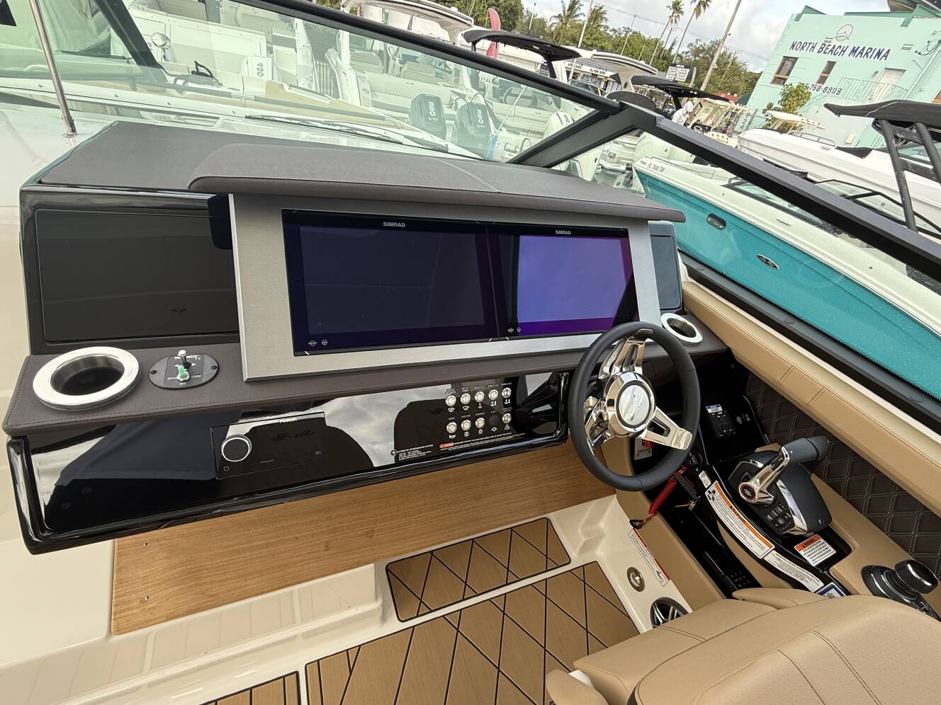 A photo of this 2026 Sea Ray SLX 400 Outboard