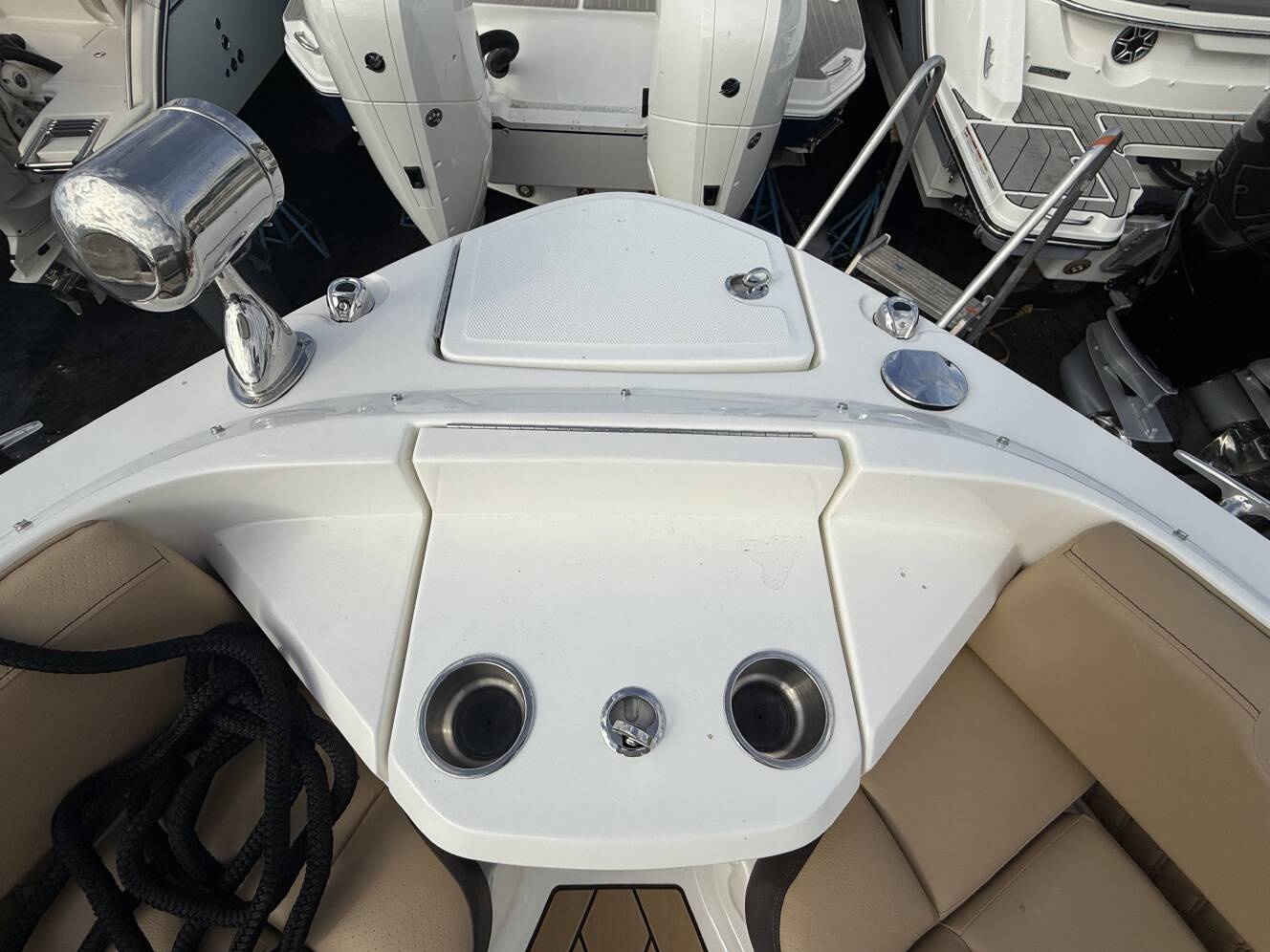 A photo of this 2026 Sea Ray SLX 400 Outboard