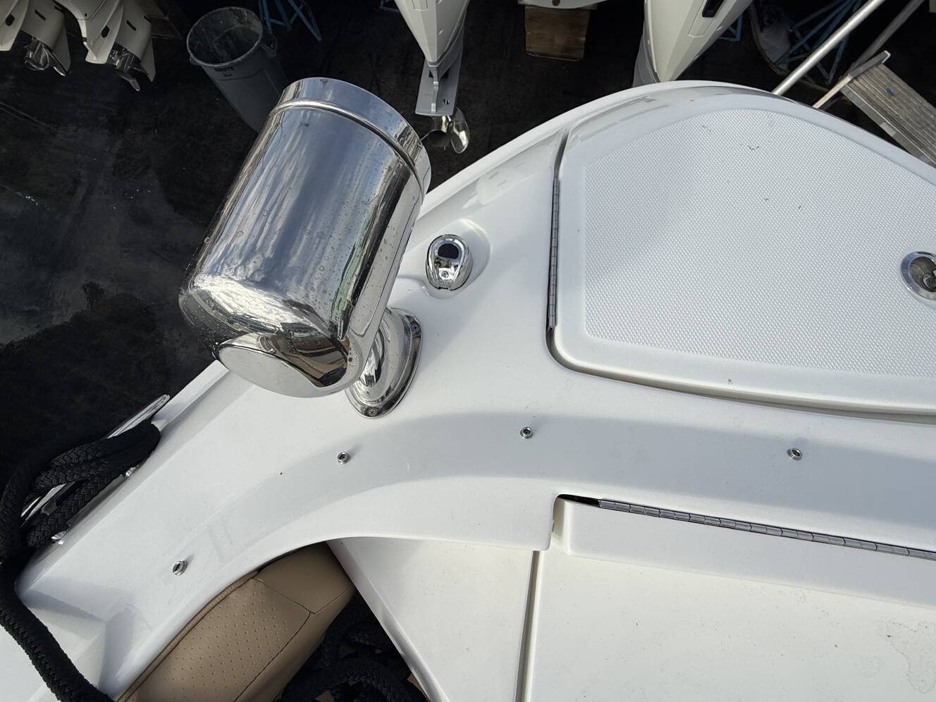 A photo of this 2026 Sea Ray SLX 400 Outboard