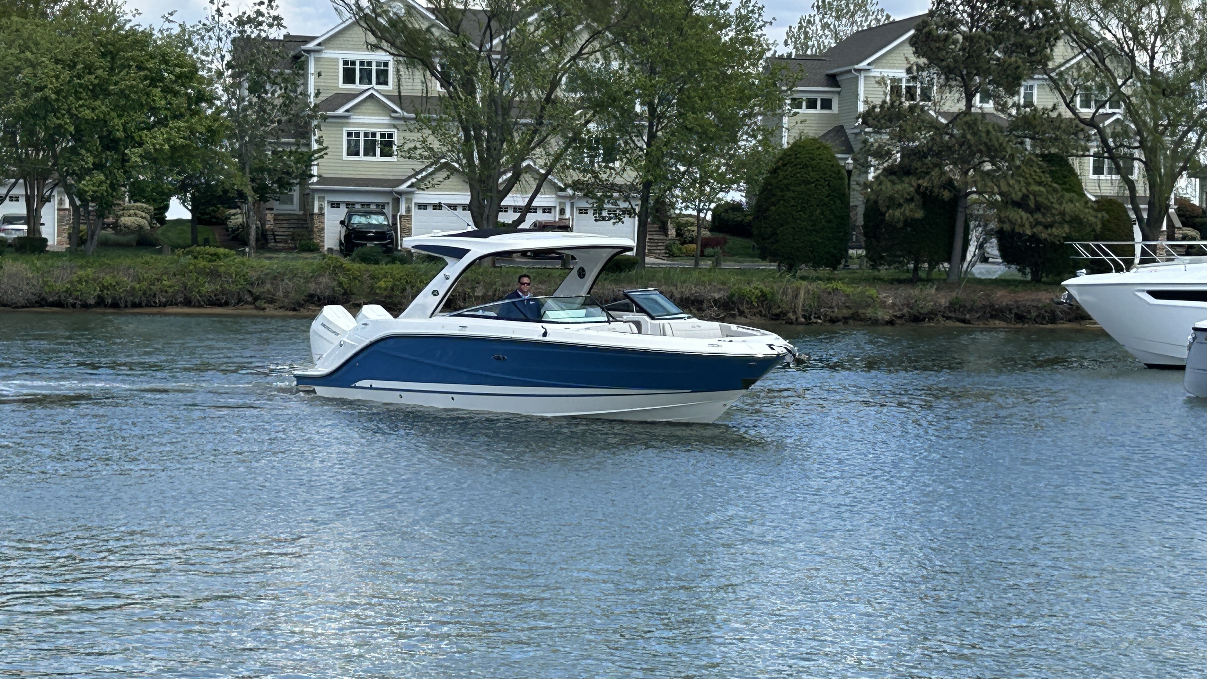 2026 Sea Ray SLX 310 Outboard W 230 in grasonville MD