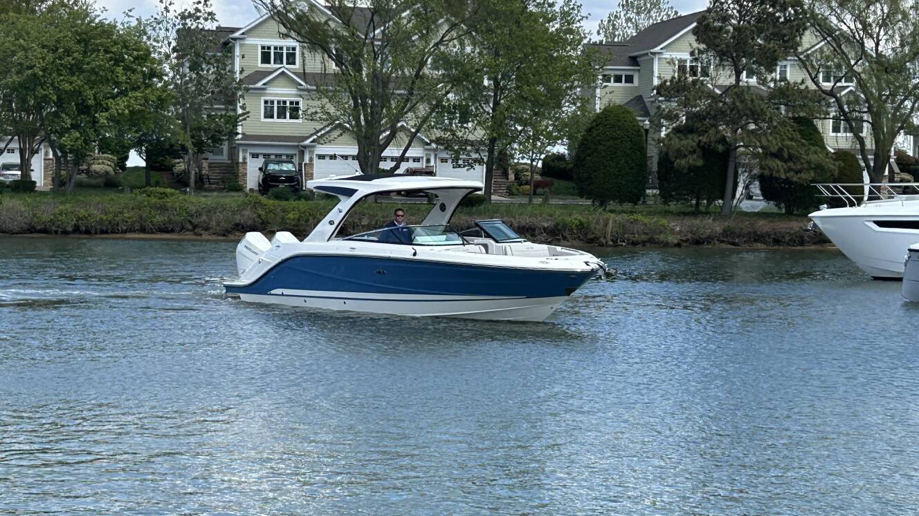A photo of this 2026 Sea Ray SLX 310 Outboard