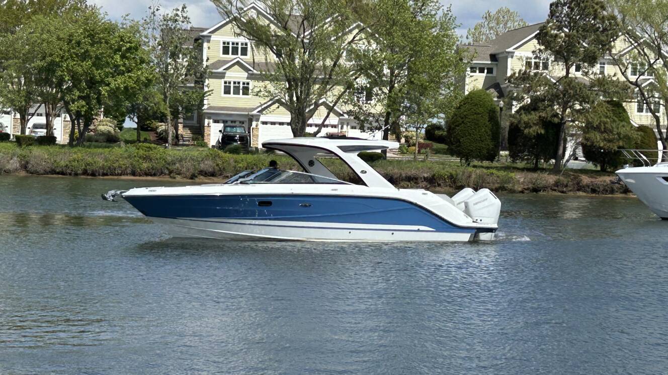A photo of this 2026 Sea Ray SLX 310 Outboard
