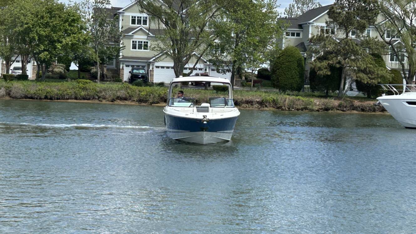 A photo of this 2026 Sea Ray SLX 310 Outboard