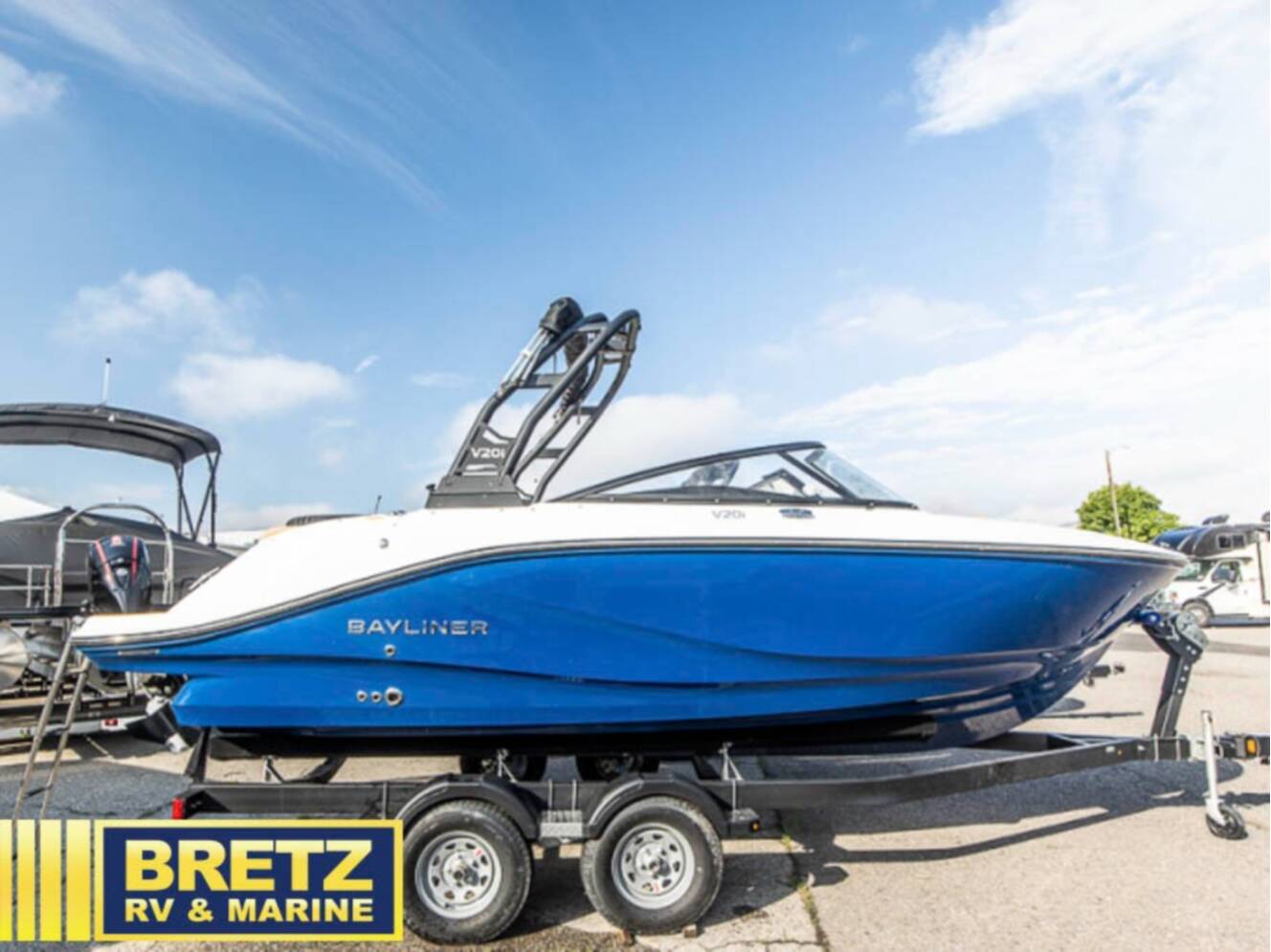 A photo of this 2025 Bayliner V 201