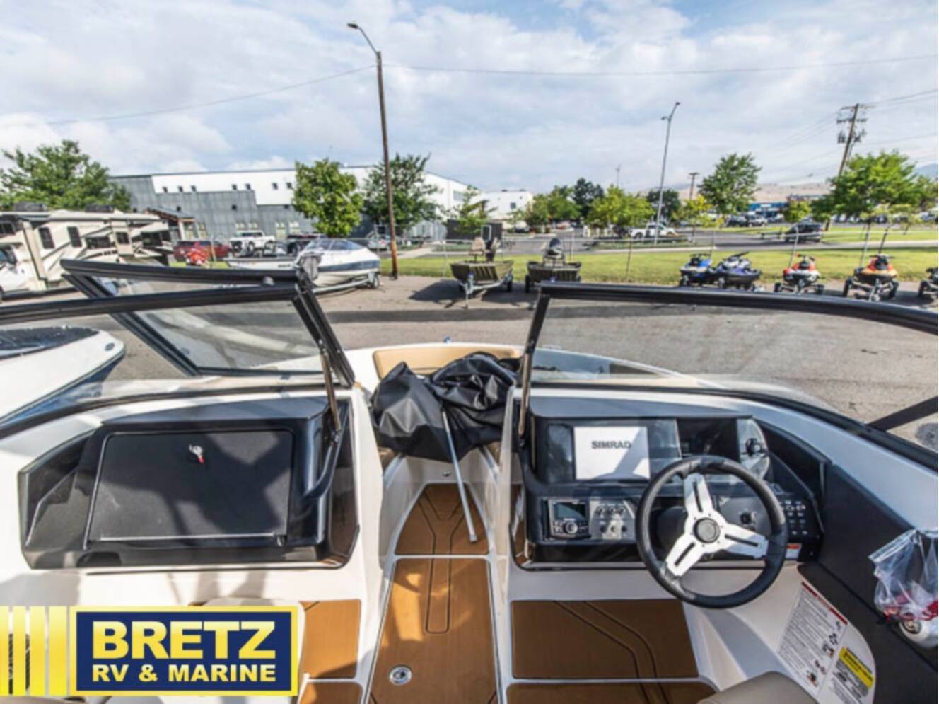 A photo of this 2025 Bayliner V 201