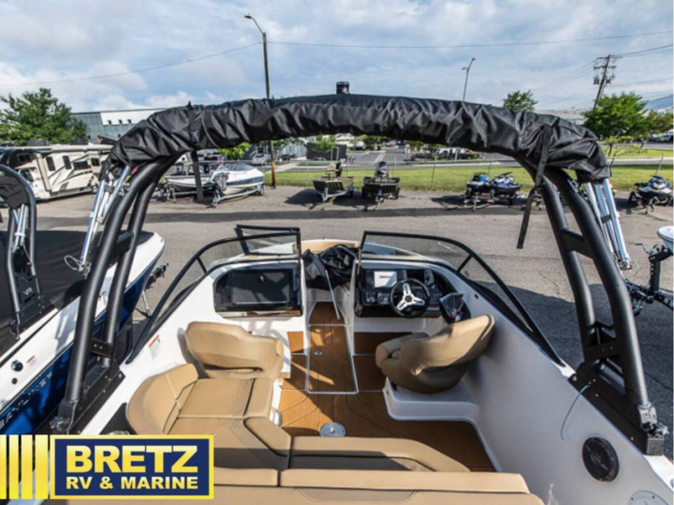 A photo of this 2025 Bayliner V 201