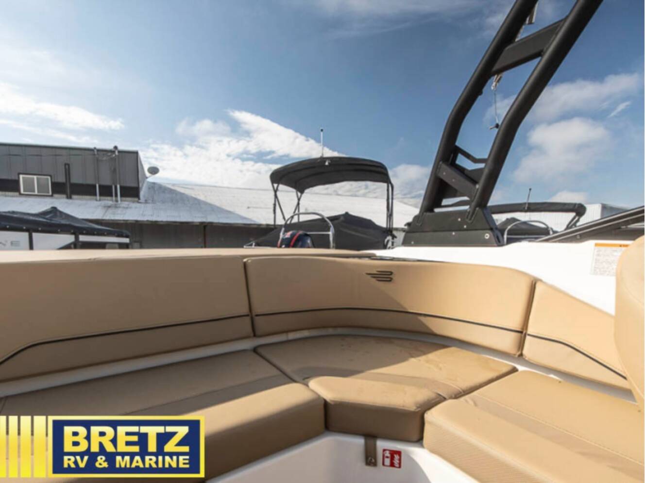 A photo of this 2025 Bayliner V 201
