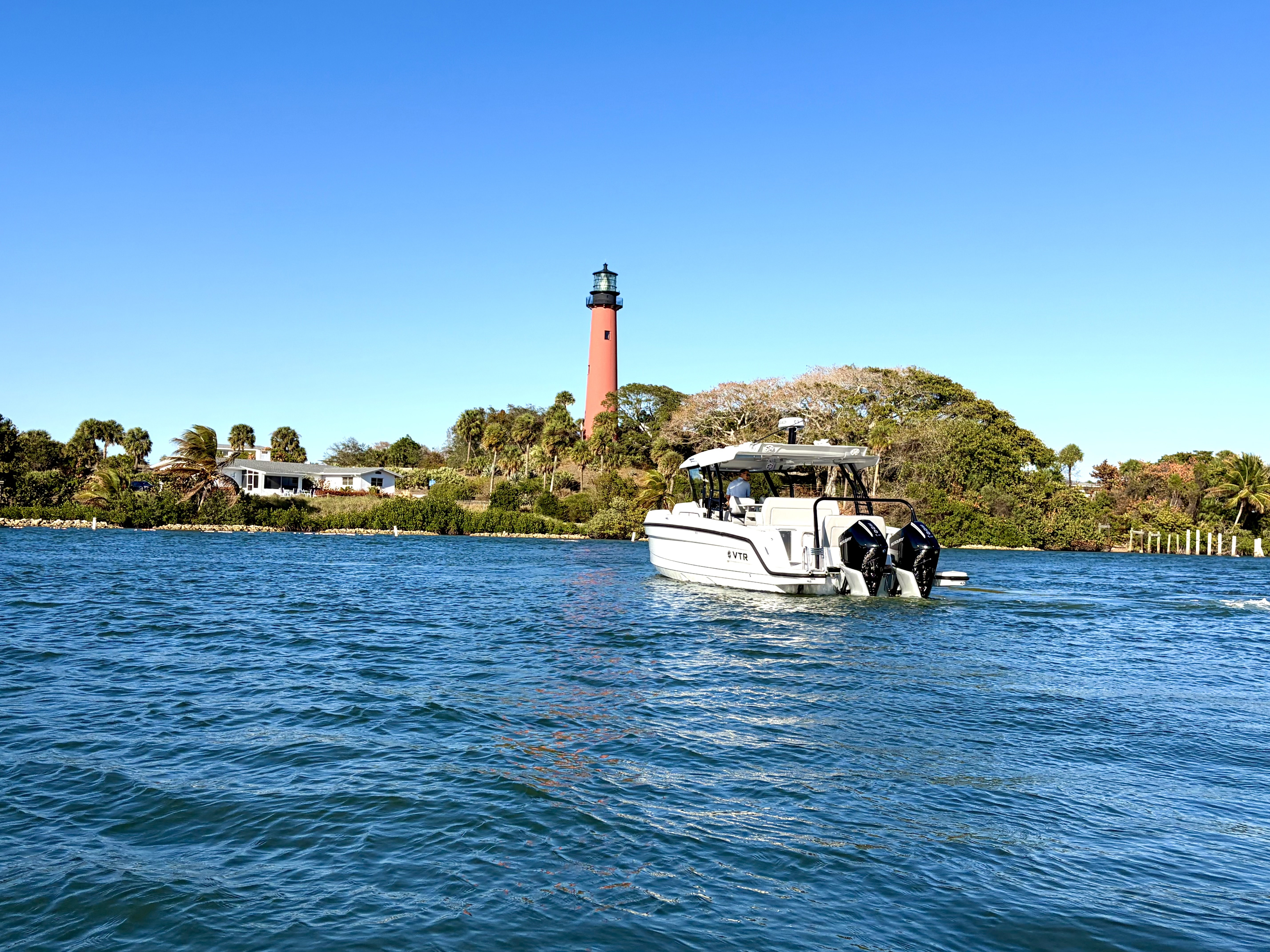 2026 Cruisers Yachts 38 VTR in jupiter FL