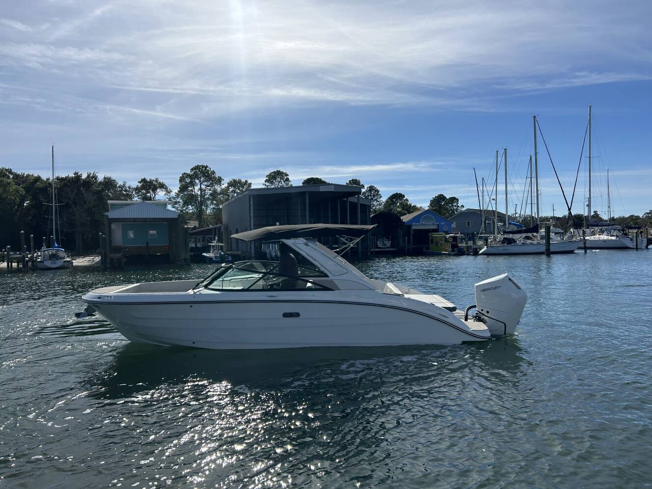 A photo of this 2026 Sea Ray SDX 270 Outboard