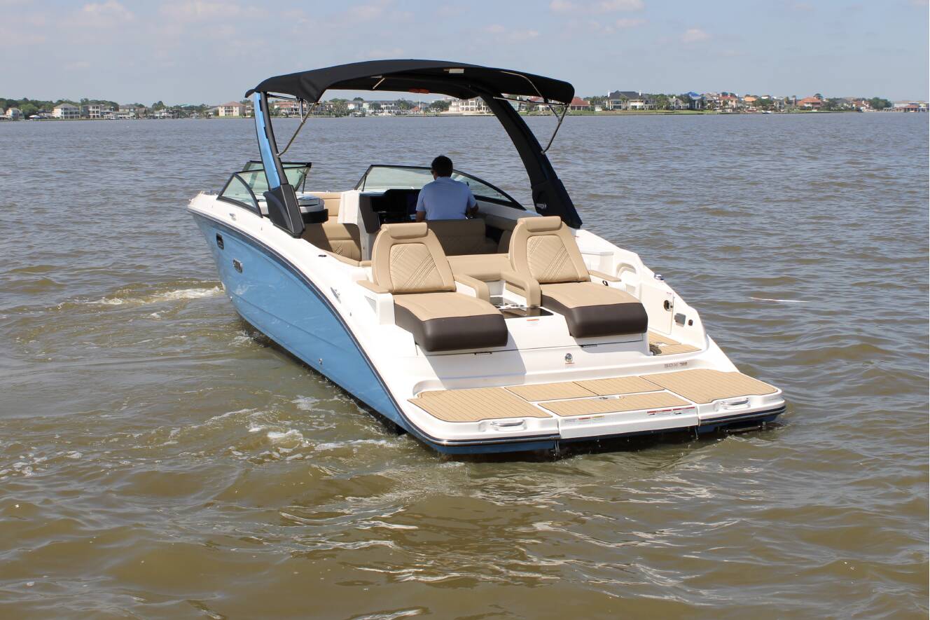 A photo of this 2026 Sea Ray SDX 290