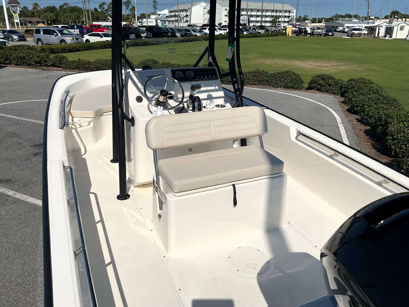 A photo of this 2026 Boston Whaler 190 Montauk