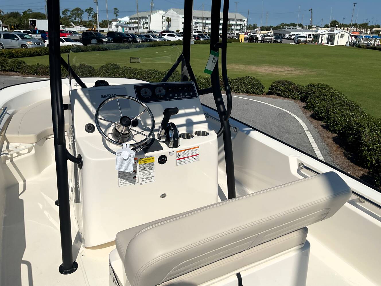 A photo of this 2026 Boston Whaler 190 Montauk