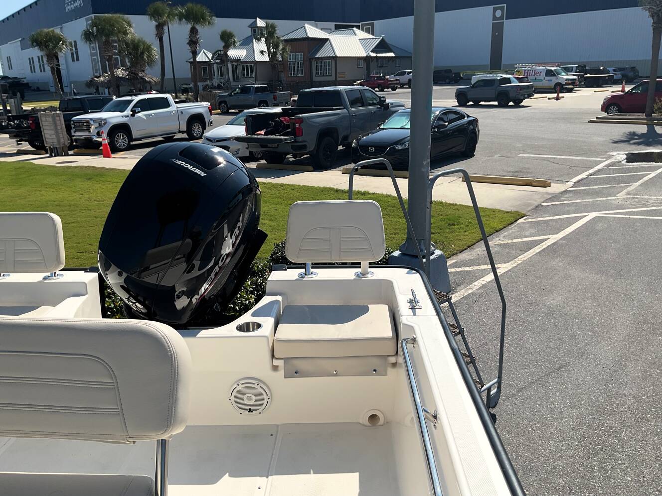 A photo of this 2026 Boston Whaler 190 Montauk