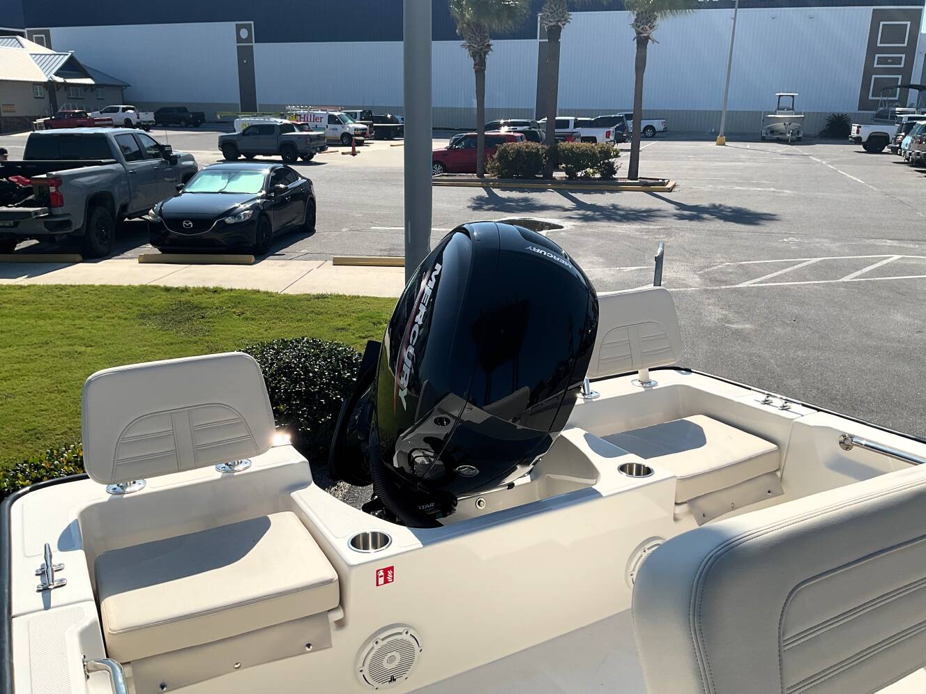 A photo of this 2026 Boston Whaler 190 Montauk