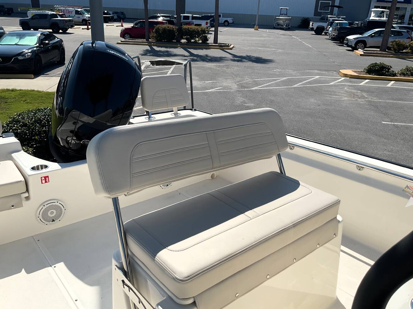 A photo of this 2026 Boston Whaler 190 Montauk