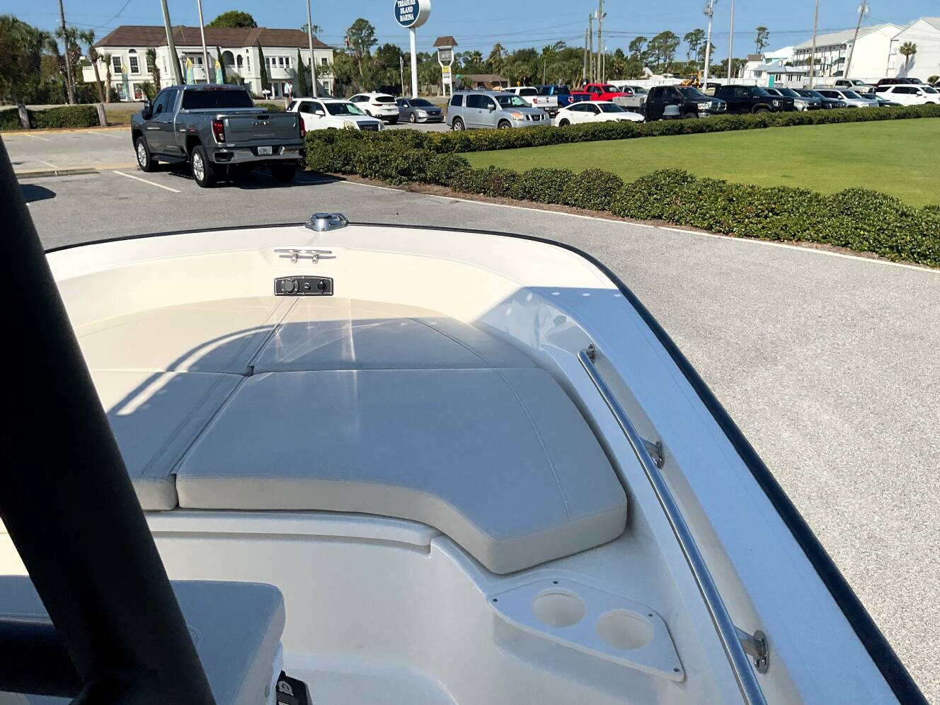 A photo of this 2026 Boston Whaler 190 Montauk