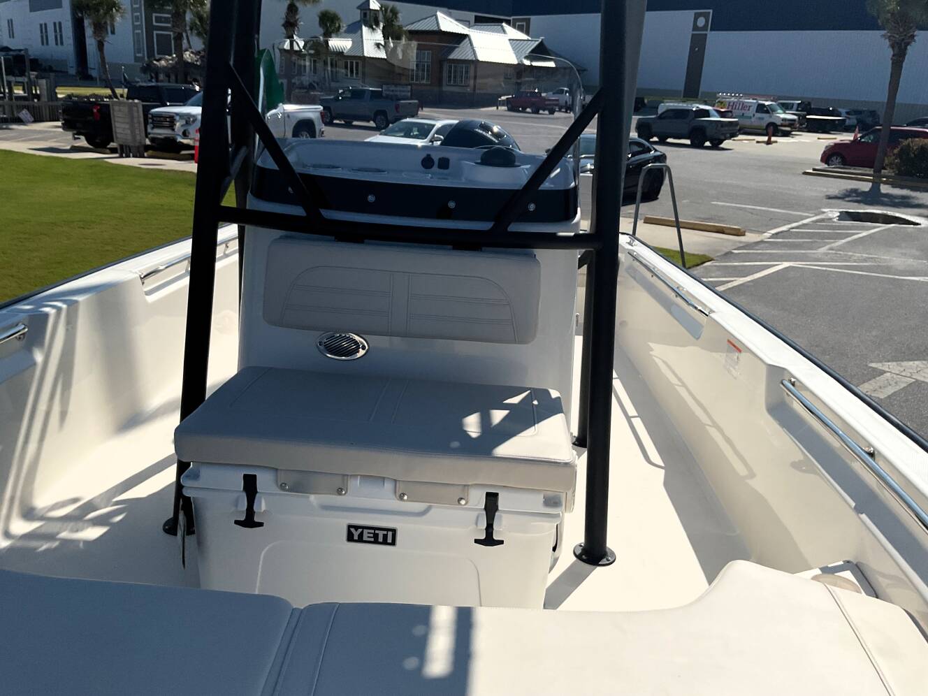A photo of this 2026 Boston Whaler 190 Montauk