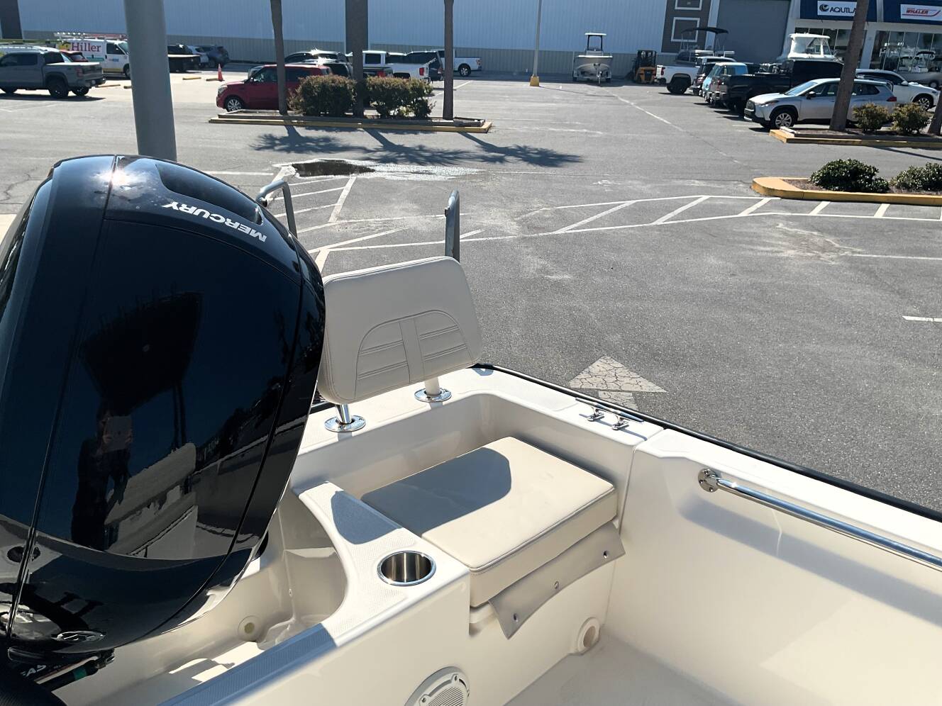 A photo of this 2026 Boston Whaler 190 Montauk