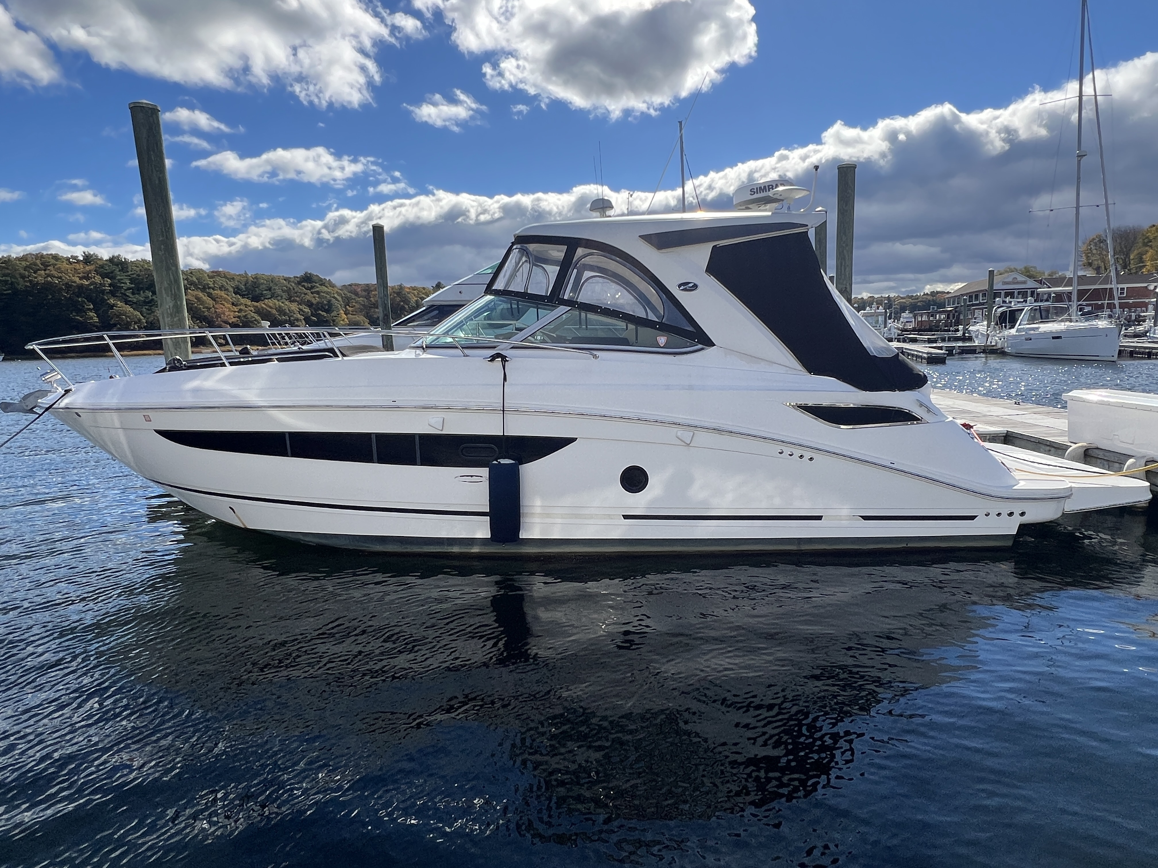 2018 Sea Ray 350 SUNDANCER in wakefield RI