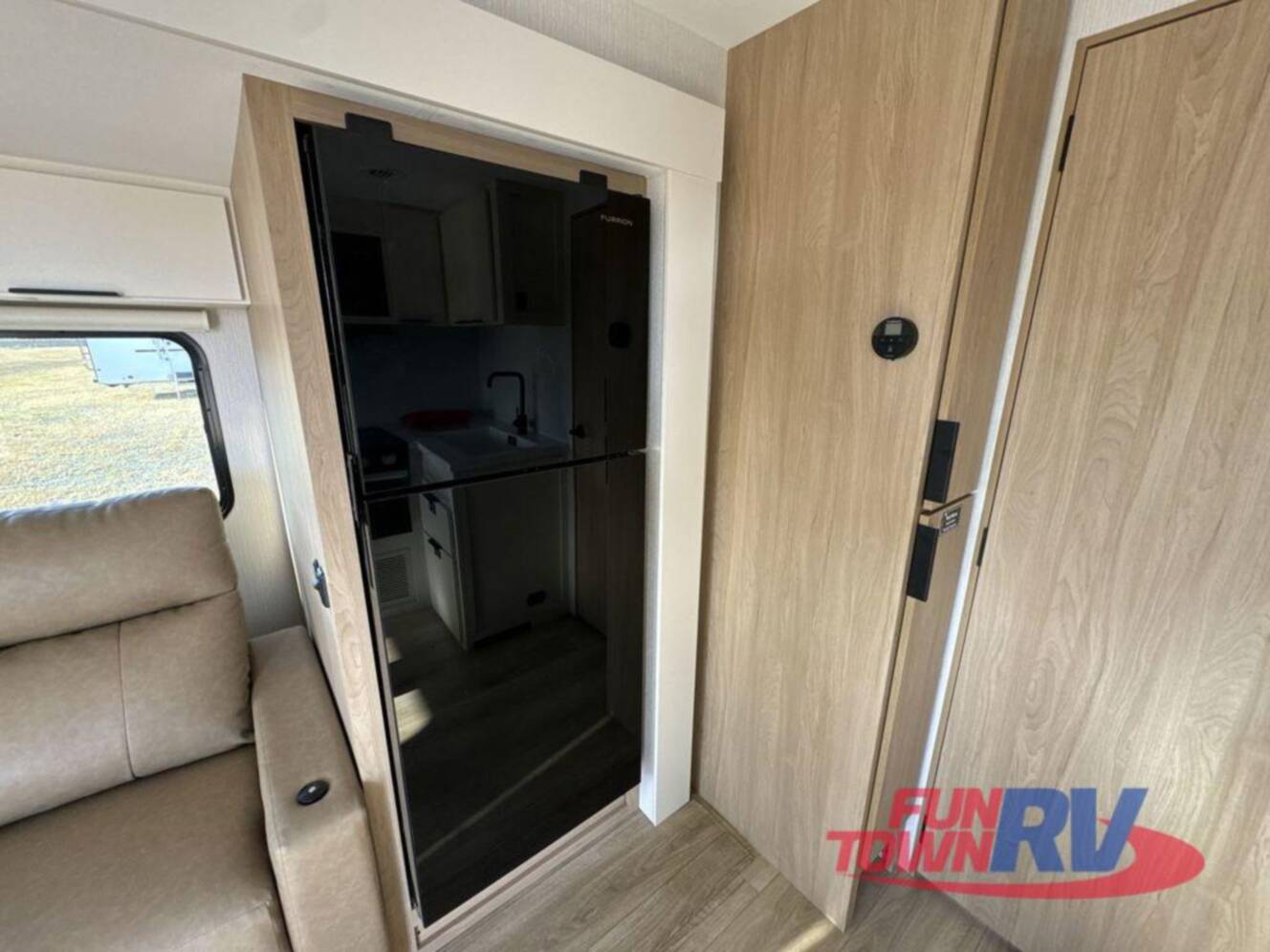 A photo of this 2026 Winnebago Thrive 25RLS