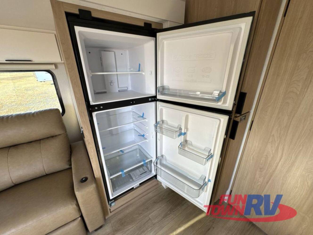 A photo of this 2026 Winnebago Thrive 25RLS