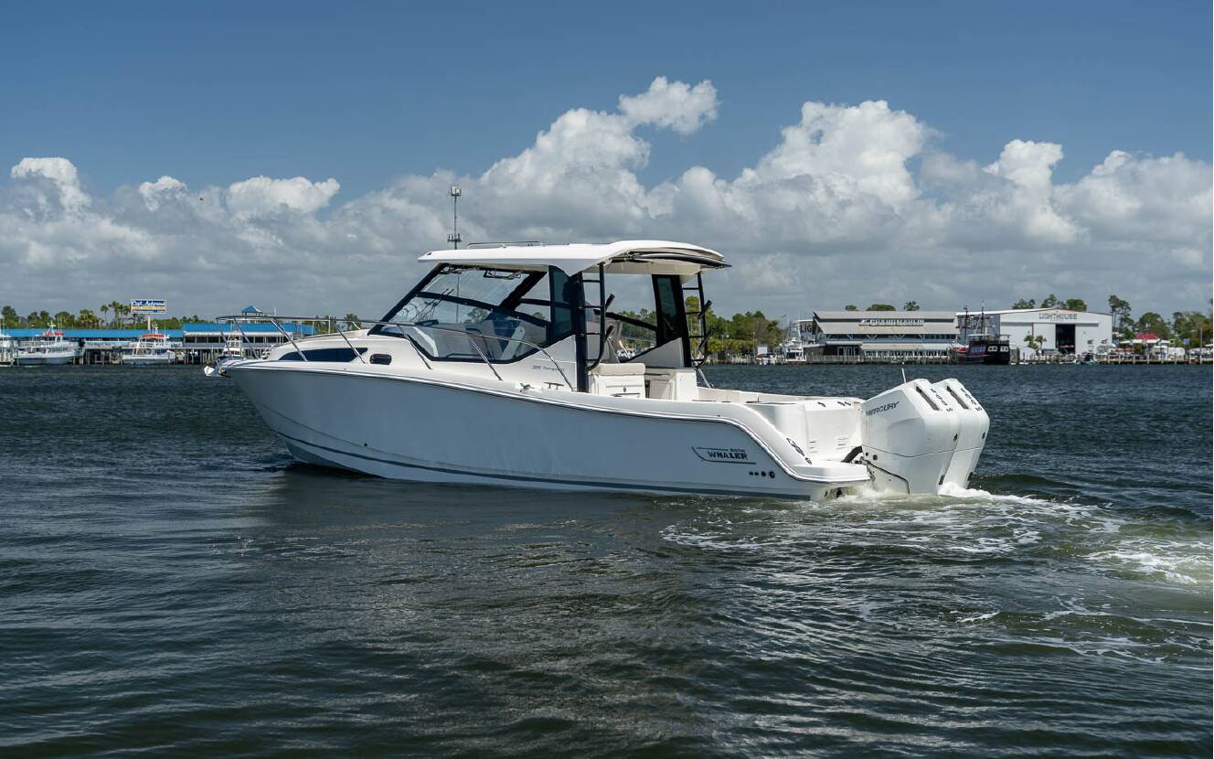 A photo of this 2026 Boston Whaler 325 Conquest