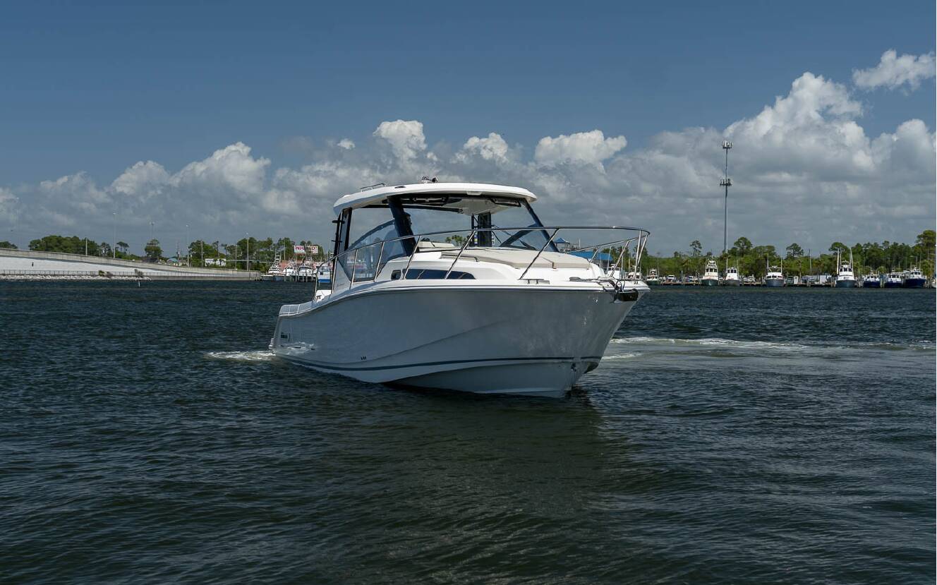 A photo of this 2026 Boston Whaler 325 Conquest