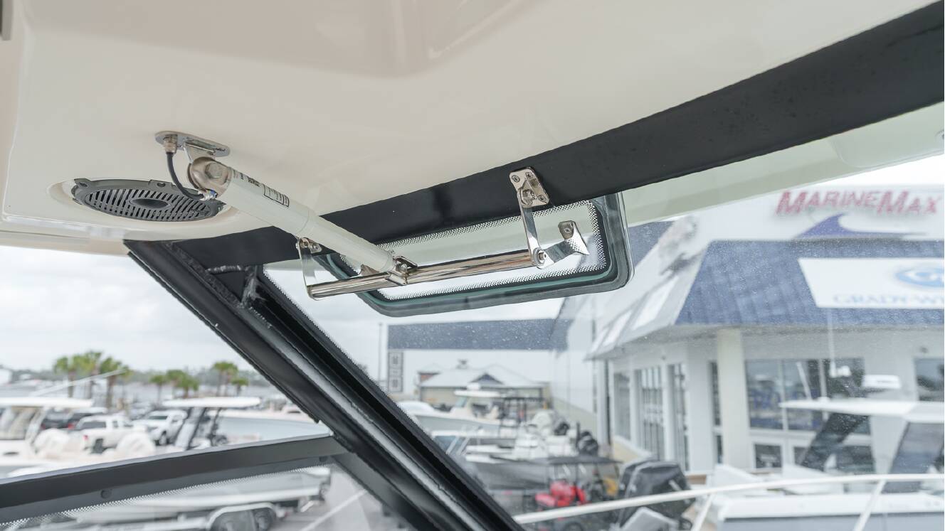 A photo of this 2026 Boston Whaler 325 Conquest