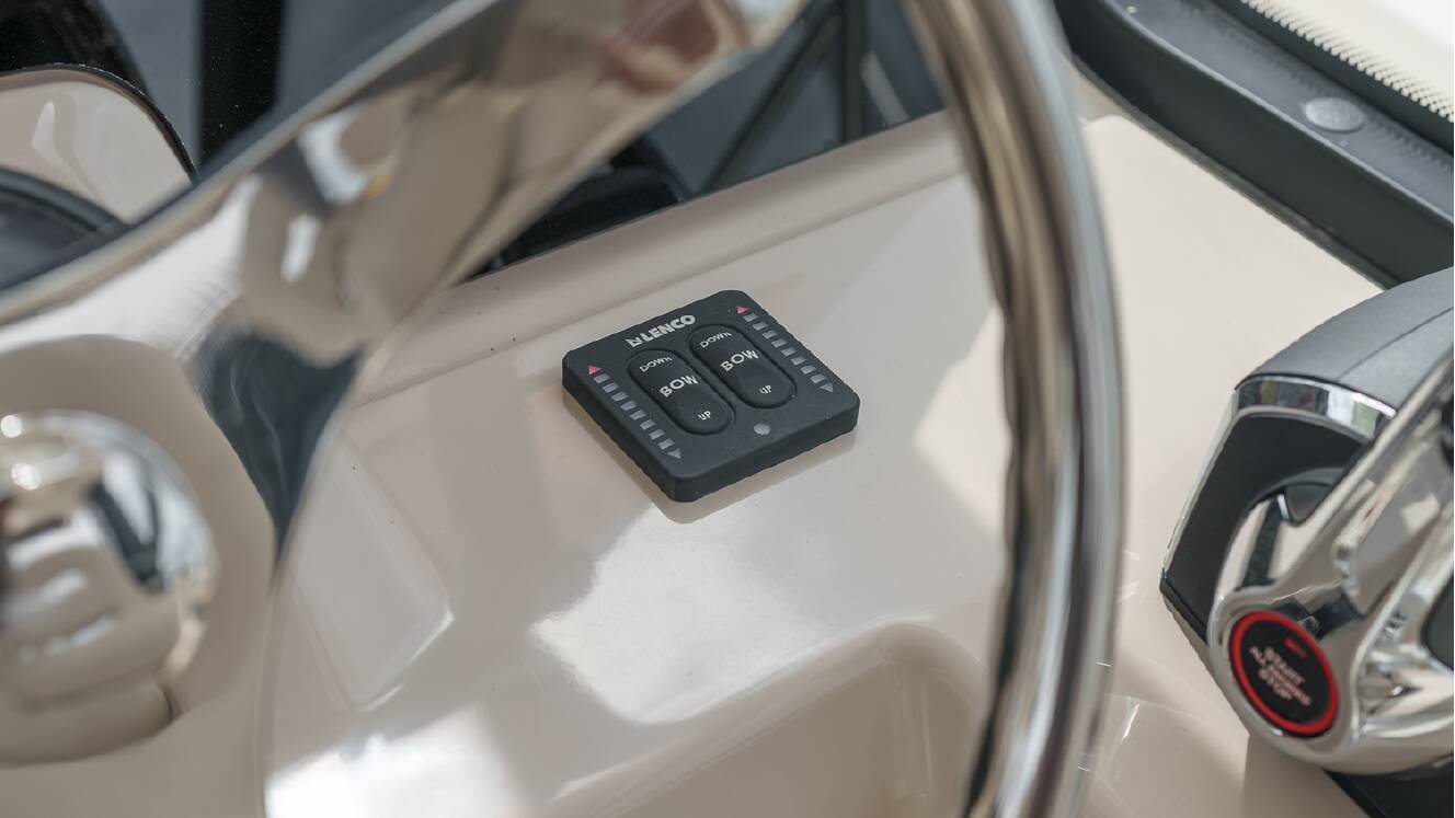 A photo of this 2026 Boston Whaler 325 Conquest
