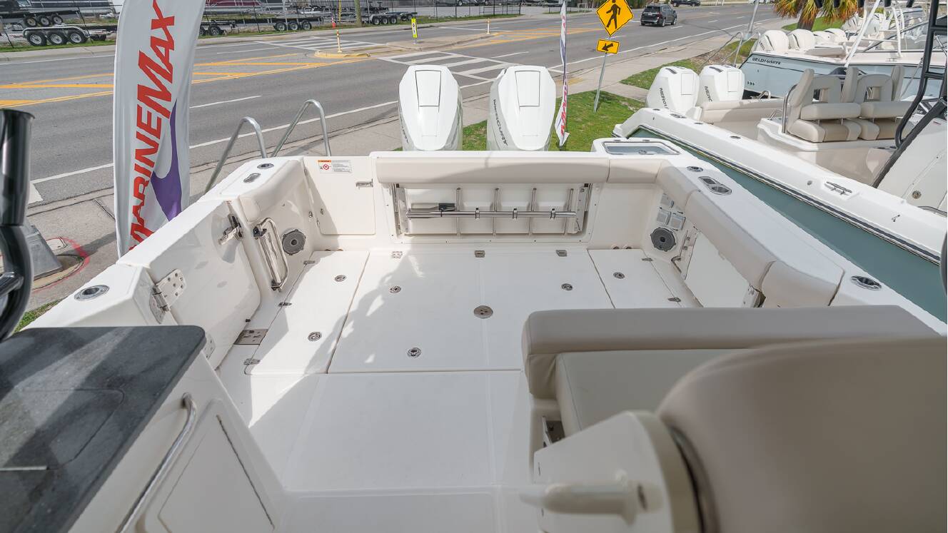 A photo of this 2026 Boston Whaler 325 Conquest