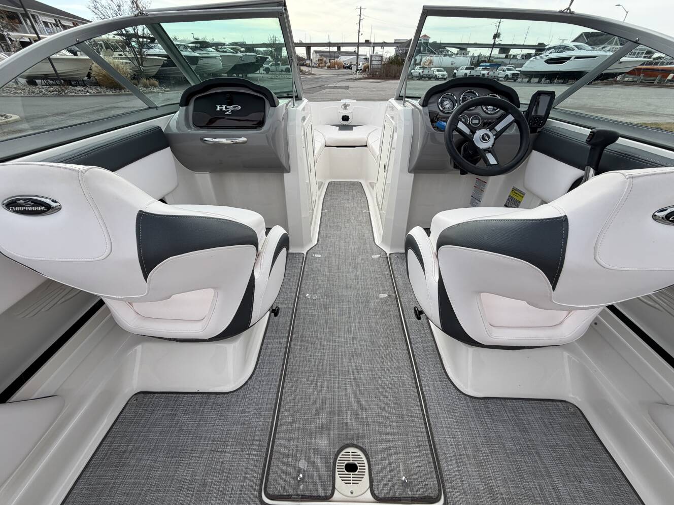 A photo of this 2019 Chaparral 19 FISH AND SKI