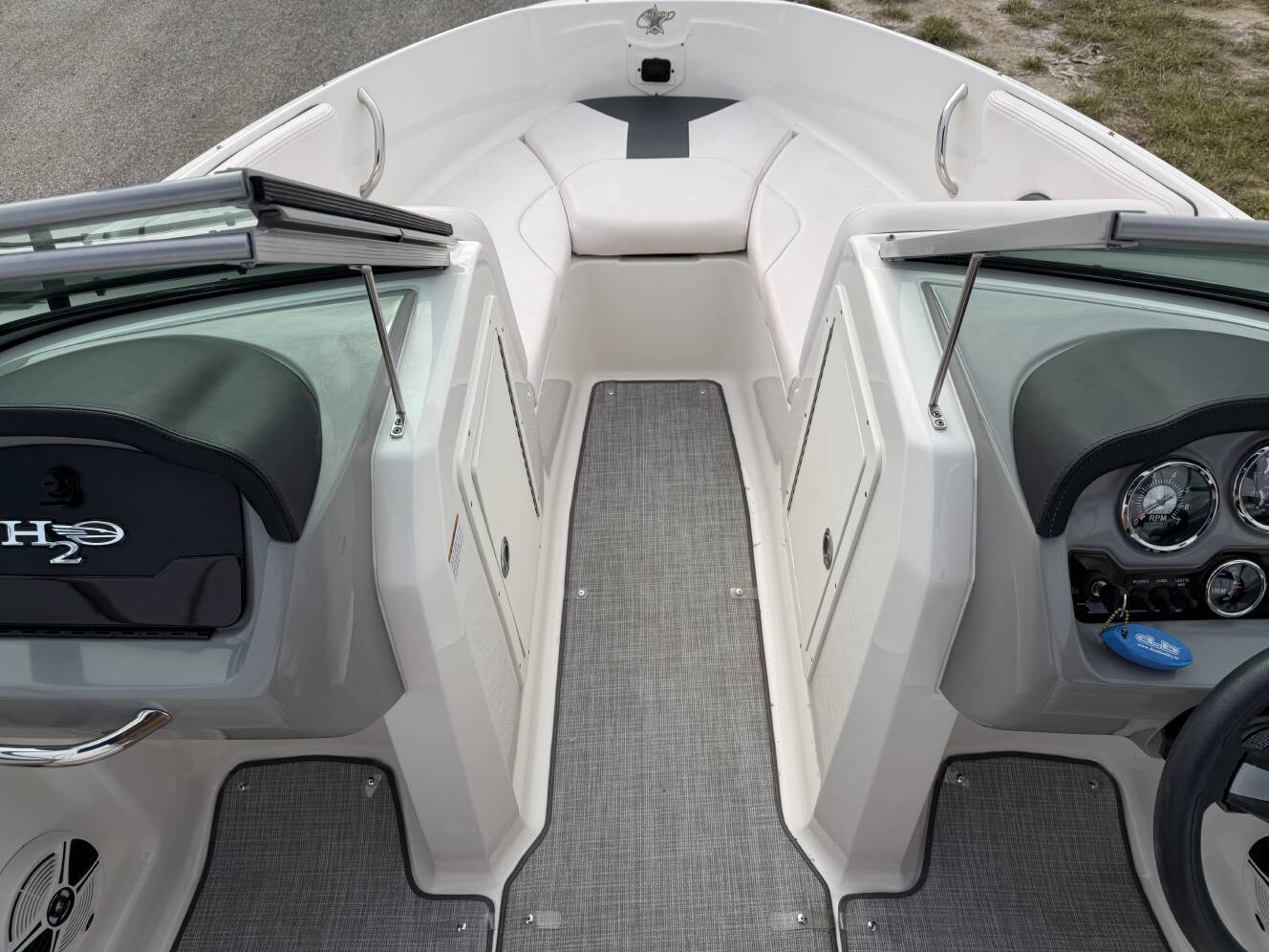 A photo of this 2019 Chaparral 19 FISH AND SKI