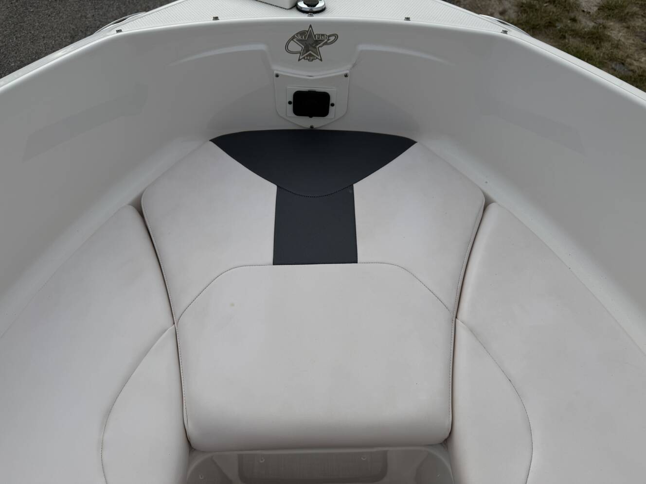A photo of this 2019 Chaparral 19 FISH AND SKI