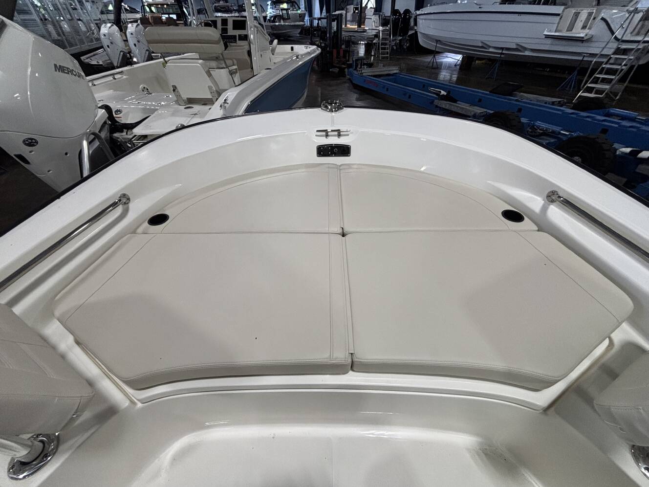 A photo of this 2026 Boston Whaler 210 Montauk