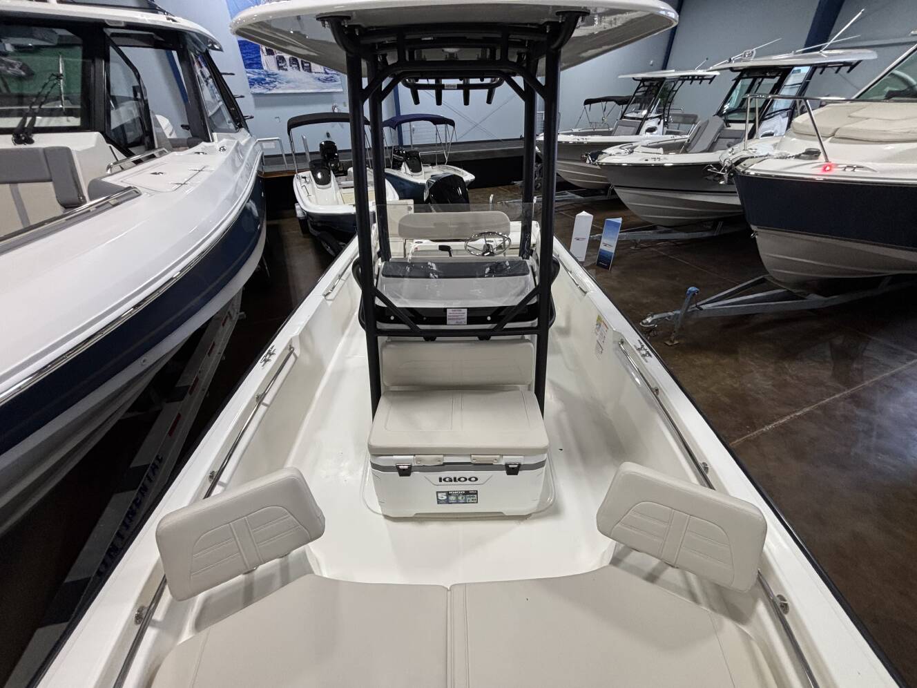A photo of this 2026 Boston Whaler 210 Montauk
